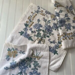 Vintage Springmaid Floral Embroidered Towels